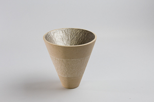 silver vase Sculpture